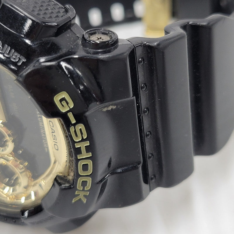 【中古品】【メンズ/レディース】 GD-100GB-1JF GD-100 SERIES シリーズ デジタル腕時計 時計 196-260113-cs-13-izu サイズ:55 × 51.2 × 17.4 mm カラー:ブラック/ゴールド 万代Net店