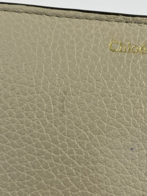 【中古品】【レディース】 Chloe クロエ CHC22WP765F57 ALPHABET COMPACT WALLET 財布 ウォレット 181-250119-AS-7-min カラー:ベージュ系 万代Net店