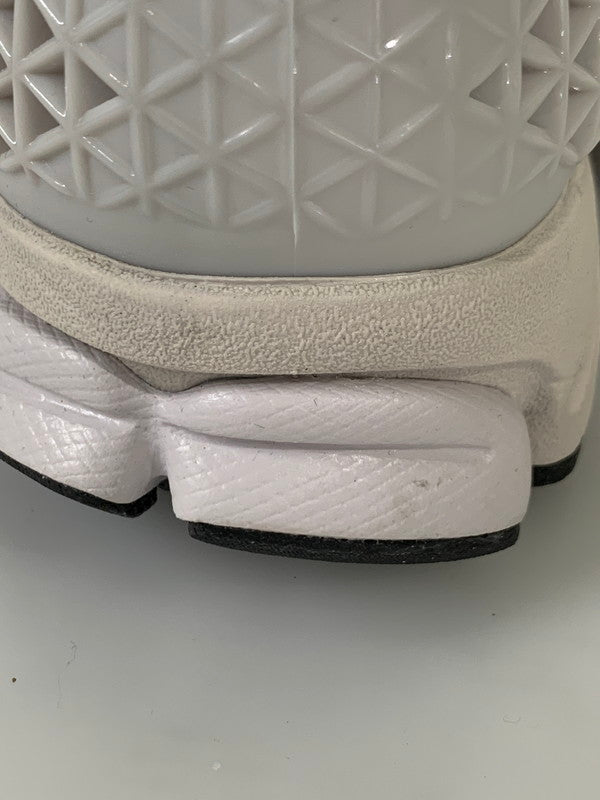 【中古品】【メンズ】 NIKE ナイキ FQ7079-100 WOMEN'S ZOOM VOMERO5 1WHITE BLACK SAIL BUST GRAY 靴 シューズ スニーカー 160-250831-AS-32-min サイズ:27.0cm カラー:グレー 万代Net店