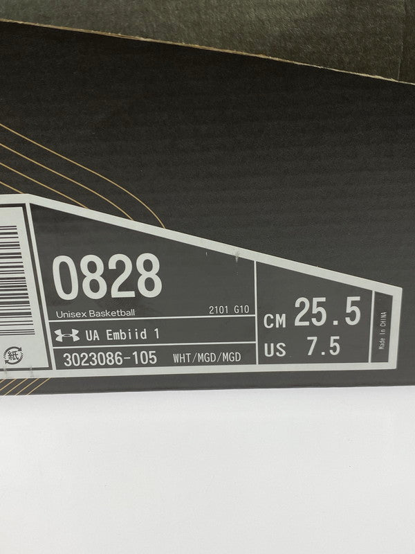 【未使用品】【メンズ/レディース】 UNDER ARMOUR アンダーアーマー 3023086-105 EMBIID ONE WHITE GOLD 靴 シューズ スニーカー 163-250831-AS-10-min サイズ:25.5cm カラー:ホワイト/ゴールド 万代Net店