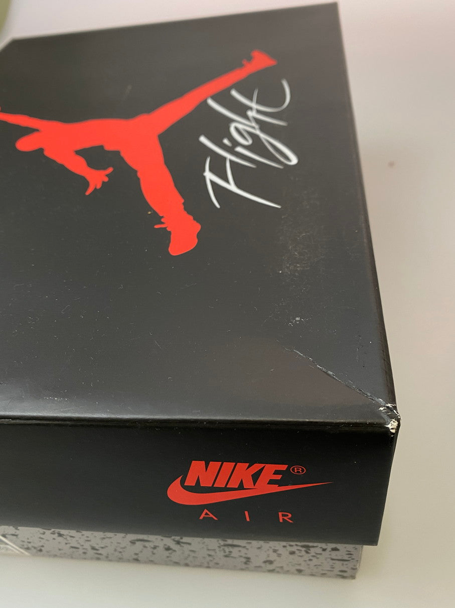 【中古品】【レディース】 NIKE ナイキ AIR JORDAN 4 RETRO (GS) 408452-160 エア ジョーダン 4 レトロ スニーカー 靴 166-250918-yn-08-min サイズ:24.5cm US6.5Y カラー:WHITE/FIRE RED-BLACK-TECH GREY 万代Net店