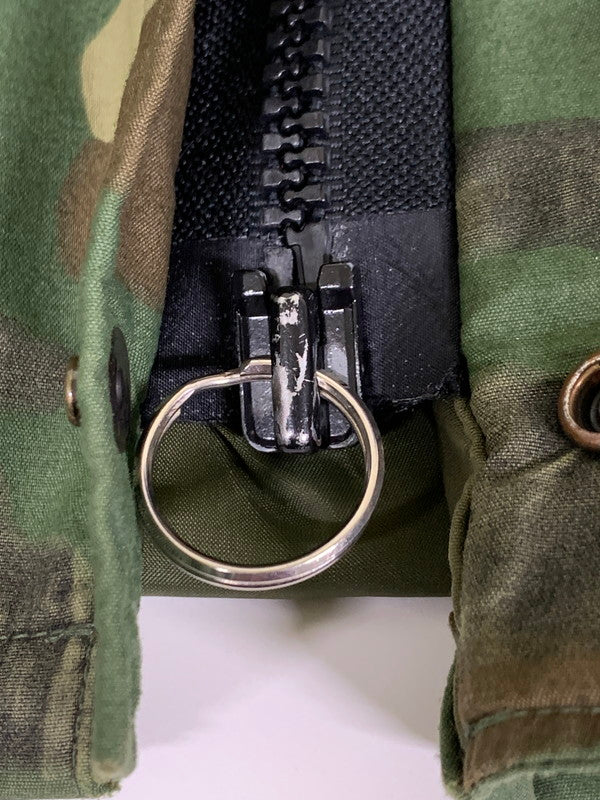 【現状渡し品】【メンズ】 U.S.ARMY ECWCS 1st 後期 GTX PARKA WOODLAND CAMO DLA100-92-C-4165 アメリカ陸軍 GTX パーカー アウター 146-251010-yn-26-min サイズ:LARGE SHORT カラー:カモフラージュ 万代Net店