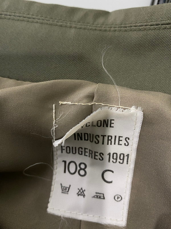 【中古品】【メンズ】 FRENCH MILITARY フレンチミリタリー CB INDUSTRIES CYCLONE シービーインダストリーズ サイクロン ステンカラーコート アウター 146-260130-SH-13-min サイズ:108C カラー:カーキ系 万代Net店