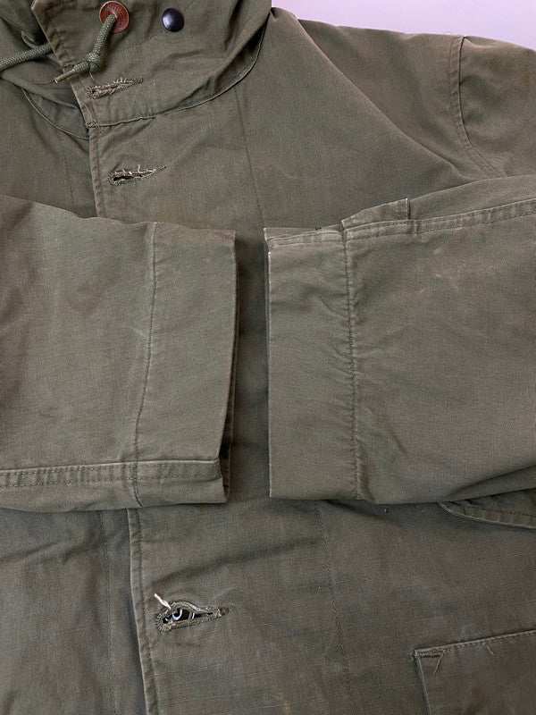 【現状渡し品】【メンズ】 U.S.ARMY ユーエスアーミー 40S M-47 BOA LINING FIELD PARKA ライニングフィールドパーカ 146-260207-zi-07-min サイズ:S カラー:オリーブグリーン 万代Net店