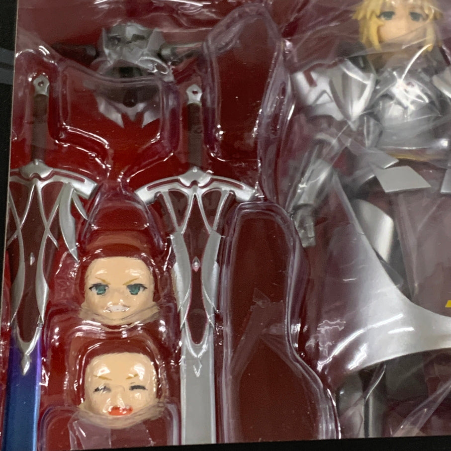 【中古品】 figma Fate Apocrypha 赤のセイバー フィギュア マックスファクトリー 053-260706-em-05-min 万代Net店