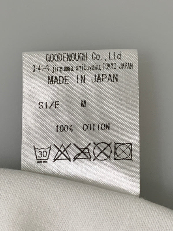 【中古品】【メンズ】 GOODENOUGH グッドイナフ ”THE REVOLUTIONARY” TEE ザ・レヴォリューショナリー ティーシャツ トップス 142-260522-SH-24-min サイズ:M カラー:ホワイト 万代Net店