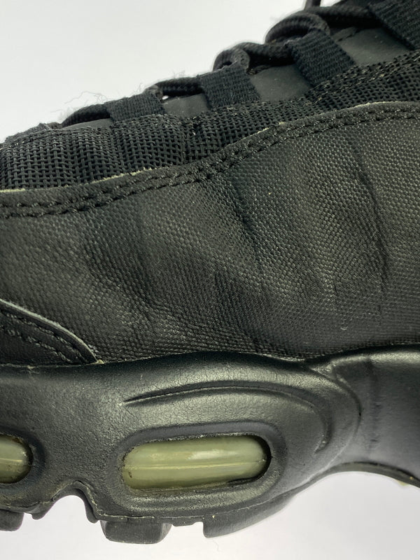 【中古品】【メンズ】 NIKE ナイキ AIR MAX 95 SNEAKERBOOT 806809-002 エア マックス 95 スニーカーブーツ スニーカー 靴 160-260709-yn-32-min サイズ:27.0cm US9 カラー:BLACK/BLACK 万代Net店