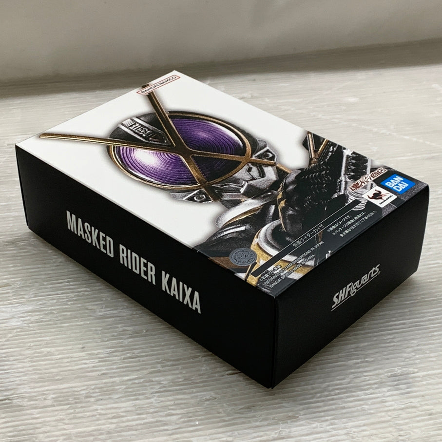 【現状渡し品】 S.H.F 真骨彫製法 仮面ライダーカイザ 仮面ライダー555 フィギュア バンダイ フィギュアーツ 魂ウェブ商店 042-260915-em-01-min 万代Net店
