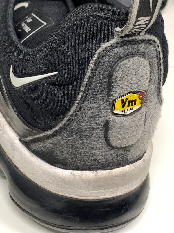【現状渡し品】【メンズ】 NIKE ナイキ AIR VAPORMAX PLUS 924453-011 エア ヴェイパーマックス プラス スニーカー 靴 160-261013-yn-02-min サイズ:27.0cm US9 カラー:BLACK/WHITE 万代Net店