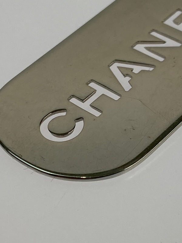 【中古品】【レディース】 CHANEL シャネル DOG TAG ドッグタグ キーホルダー 182-261027-jt-04-min カラー:シルバー 万代Net店