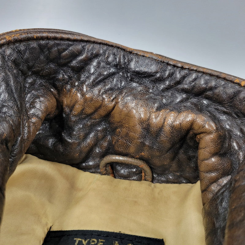 【現状渡し品】【メンズ】 AVIREX アヴィレックス A-2 FLIGHT JACKET フライトジャケット 50周年記念 ピンナップガール アウター 146-251109-as-11-izu サイズ:XS カラー:ブラウン系 万代Net店