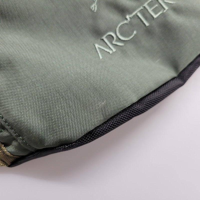 【中古品】【メンズ/レディース】 ARC'TERYX アークテリクス × BEAMS ビームス URBAN FANNY アーバンファニー ウエストポーチ 別注 バッグ カバン 鞄 188-251129-as-24-izu カラー:カーキ系 万代Net店