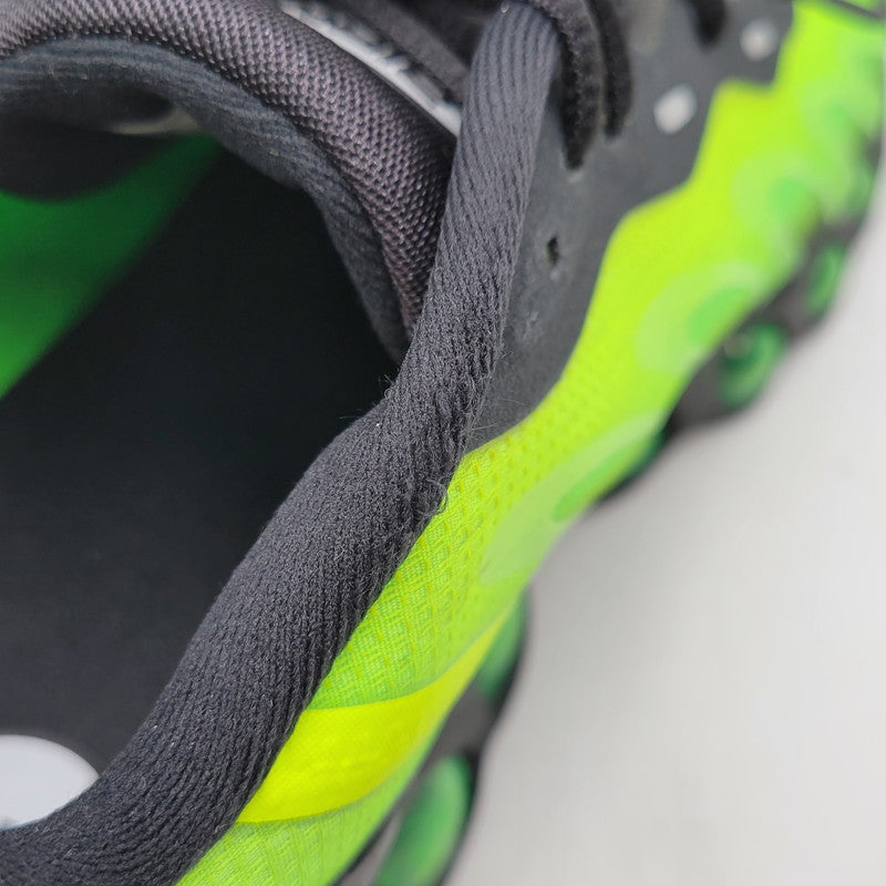 【中古品】【メンズ/レディース】 NIKE ナイキ AIR MAX DN8 AMD HQ4681-010 エア マックス DN8 AMD スニーカー シューズ 靴 160-251130-as-06-izu サイズ:26cm カラー:BLACK/BLACK-GREEN STRIKE-VOLT 万代Net店