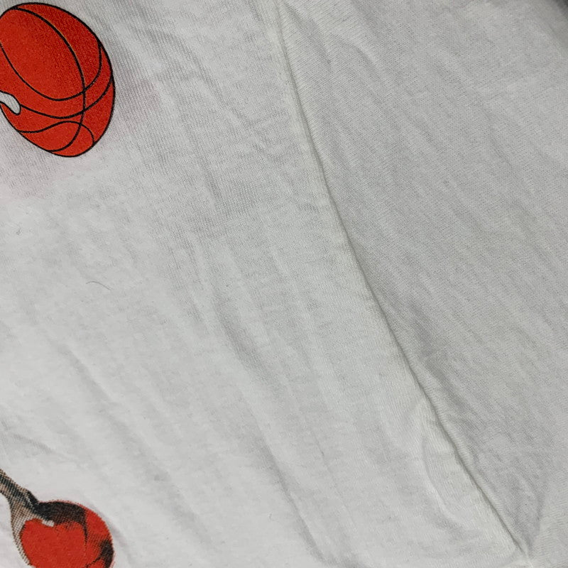 【中古品】【メンズ】 NIKE ナイキ 660857 USA製 銀タグ c1993 両シングル 90S AEROSPACE JORDAN LOONEY TUNES PRINT T-SHIRT エアロスペース ジョーダン ルーニー テューンズ プリント Tシャツ トップス 半袖 146-251205-ya-08-izu サイズ:L カラー:WHITE 万代Net店