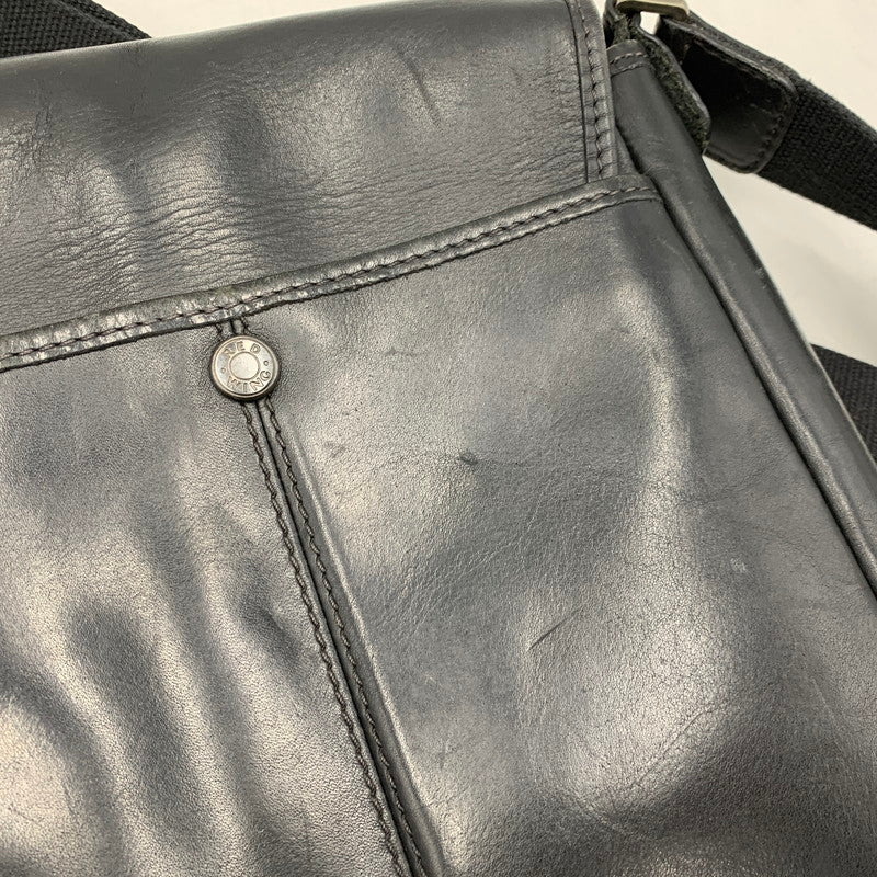 【現状渡し品】【メンズ/レディース】 LEATHER SHOULDER BAG レザー ショルダー バッグ カバン 188-260226-kh-03-izu カラー:ブラック 万代Net店