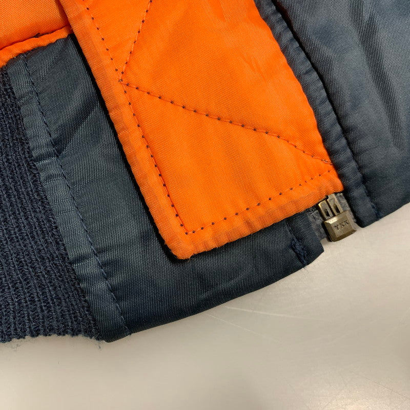 【中古品】【メンズ】 BLUE VACATION ブルーバケーション PATCH MA-1 FLIGHT JACKET パッチ エムエーワン フライト ジャケット アウター 146-260424-cs-09-izu サイズ:不明 カラー:ネイビー 万代Net店