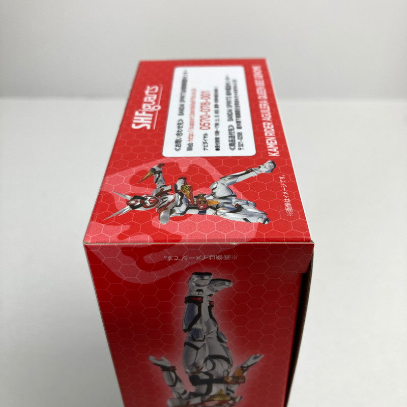 【中古美品】 完備品 S.H.フィギュアアーツ 仮面ライダー アギレラ クイーンビーゲノム フィギュア おもちゃ 042-241218-mh-20-fuz 万代Net店