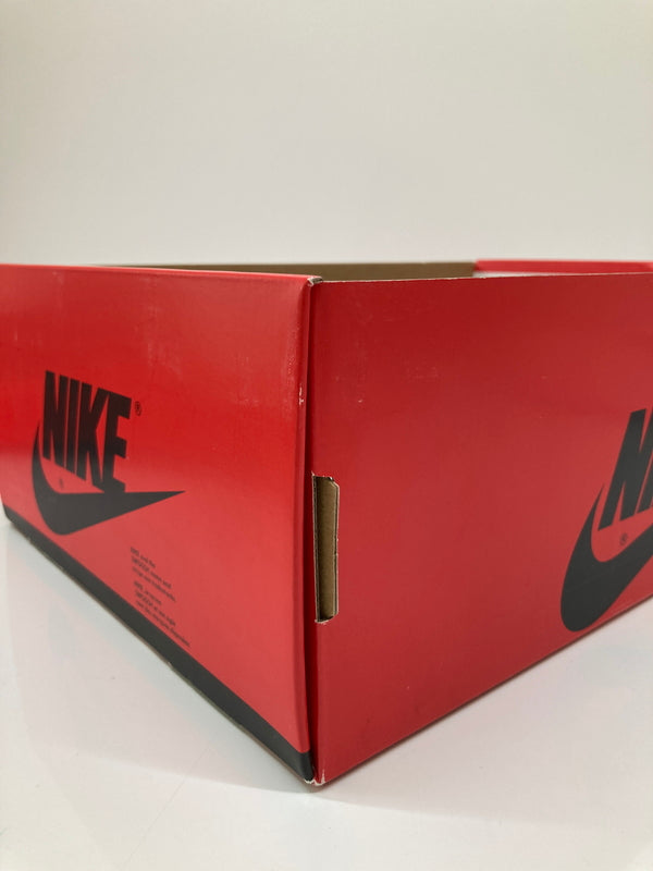 【中古品】【メンズ】 NIKE ナイキ × CLOT クロット 別注 コラボ AIR JORDAN 1 MID SE FEARLESS CU2804-100 エアジョーダン 1 ミッド シーズナルエディション フィアレス スニーカー 靴 160-260718-kk-34-hon カラー:WHITE/BLACK-RED 万代Net店