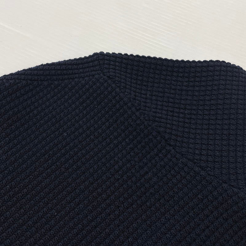 【中古品】【メンズ】 MONCLER モンクレール 18AW WAPPEN LOGO WAFFLE CREWNECK KNIT D20919033800 ワッペンロゴ ワッフル クルーネック ニット 長袖 トップス 141-260606-yo-09-tei サイズ:XL カラー:ネイビー 万代Net店