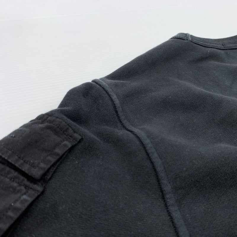 【中古品】【メンズ】 STONE ISLAND ストーンアイランド SHOULDER POCKET CREWNECK SWEAT SHIRT 791560577 ショルダーポケット クルーネック スウェット シャツ 長袖 トップス トレーナー 141-260707-yo-06-tei サイズ:S カラー:ブラック 万代Net店