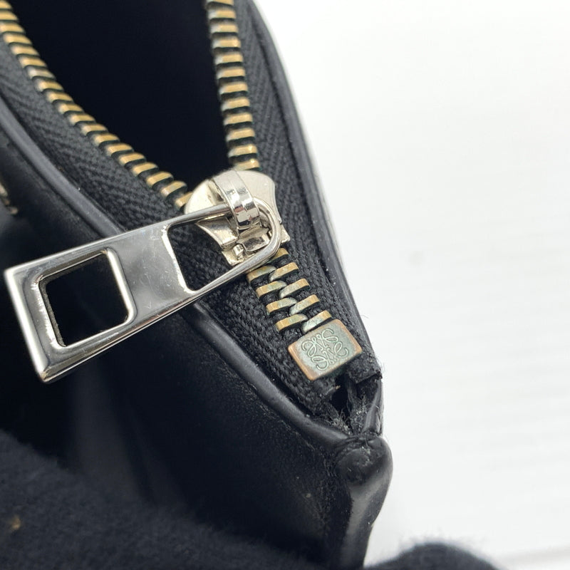 【中古品】【メンズ】 LOEWE ロエベ SLIM COMPACT WALLET C660W73X02 スリム コンパクト ウォレット 二つ折り財布 レザーウォレット 181-260727-ko-10-tei カラー:ブラック 万代Net店