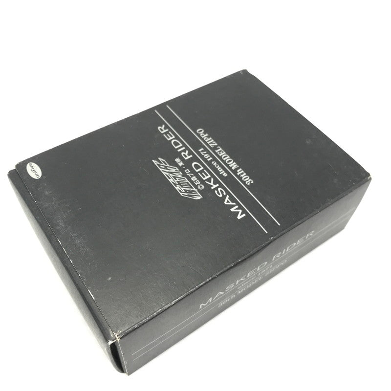 【中古美品】【メンズ】 ZIPPO ジッポ 30TH MODEL MASKED RIDER OIL LIGHTER NO.9545 30周年モデル 仮面ライダー オイルライター喫煙具 206-260626-rt-09-tagh カラー:シルバー 万代Net店