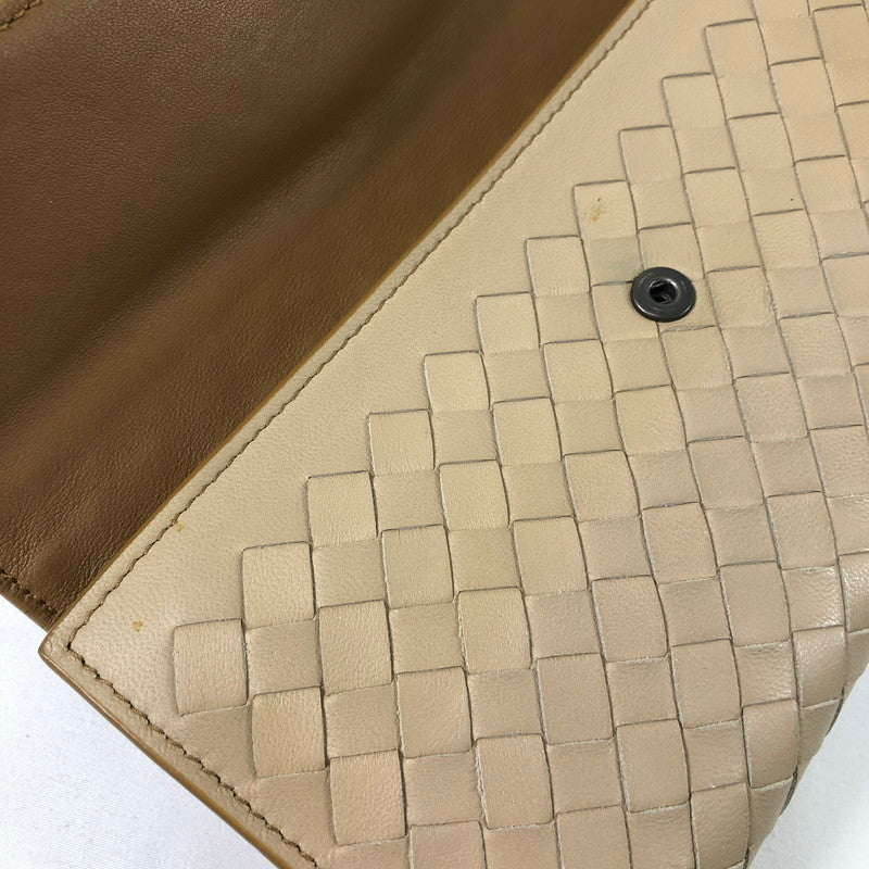 【中古品】【レディース】 BOTTEGA VENETA ボッテガ ヴェネタ イントレチャート 2つ折り 長財布 財布 181-260624-sm-03-otoh カラー:ライトベージュ キャメルベージュ 万代Net店