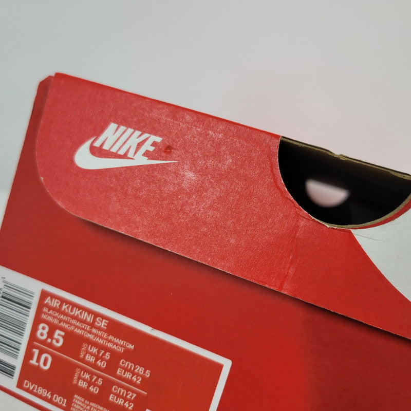 【中古品】【メンズ】 NIKE ナイキ AIR KUKINI SE DV1894-001 エア クキニ SE スニーカー シューズ 靴 160-260430-as-11-izu サイズ:26.5cm カラー:BLACK/ANTHRACITE-WHITE-PHANTOM 万代Net店