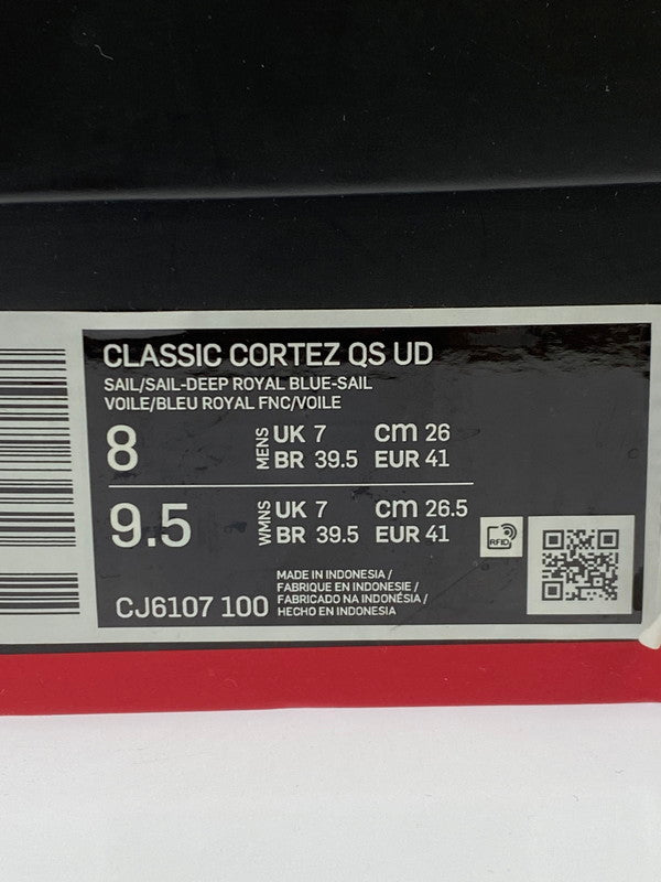 【中古美品】【メンズ/レディース】 NIKE ナイキ ×STRANGER THINGS ストレンジャーシングス CJ6107-100 CLASSIC CORTEZ SAIL UPSIDE DOWN PACK 靴 シューズ スニーカー 160-250902-AS-20-min サイズ:26cm カラー:SAIL/SAIL-DEEP ROYAL BLUE-SAIL 万代Net店