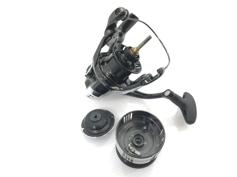 【中古品】 SHIMANO シマノ 23 VANQUISH ヴァンキッシュ C3000XG スピニングリール 釣り 釣り具等 134-260623-yk-04-tag 万代Net店