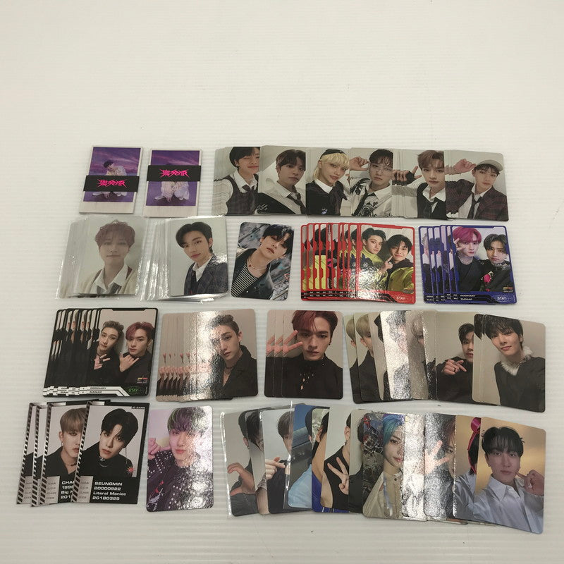 【中古品】 まとめ売り Stray Kids グッズ セット うちわ うちわケース フォトカード等 開封済み 084-260804-ti-02-tag 万代Net店