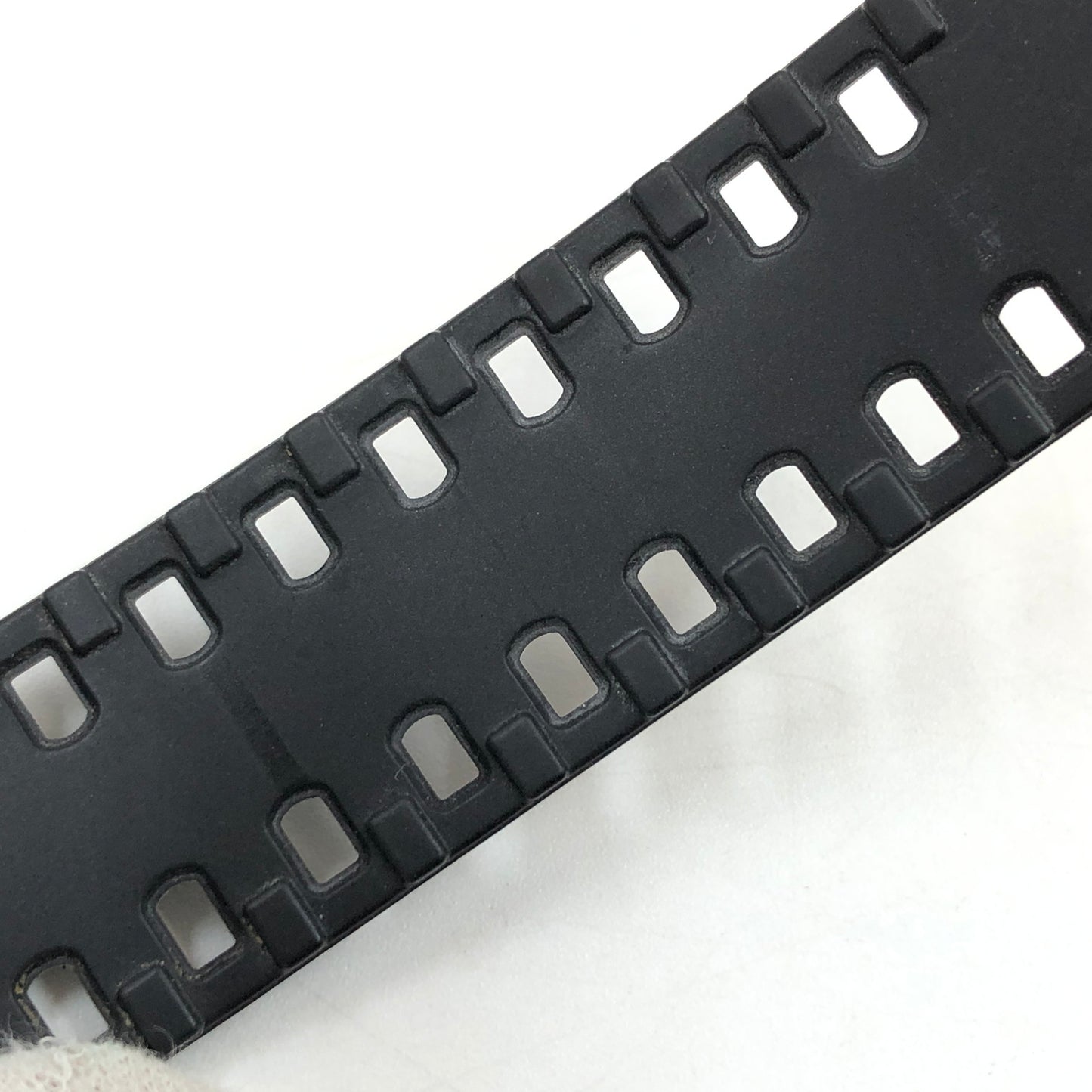 【中古品】【メンズ】 G-SHOCK ジーショック GD-100GB-1JF GD-100 SERIES DIGITAL WATCH デジタル 腕時計 196-260531-hn-02-fur カラー:ブラック/ゴールド 万代Net店
