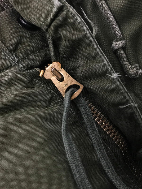 【現状渡し品】【メンズ】 U.S.ARMY アメリカ軍 M-1951 OVER PANTS CONMARジッパー オーバーパンツ ボトムス 157-261024-na-19-tagh サイズ:サイズ不明 下記参照 カラー:カーキ 万代Net店
