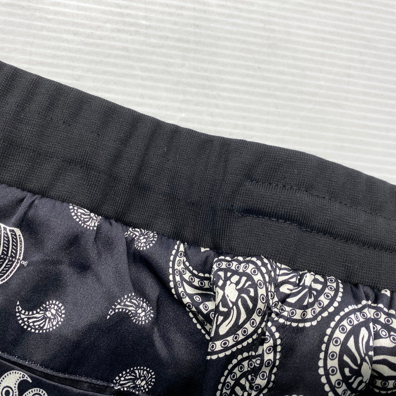 【中古品】【メンズ】 A BATHING APE アベイシングエイプ BAPE BLACK PAISLEY SILK SHORTS ペイズリー シルク ショーツ ショートパンツ ボトムス 153-260901-kh-10-izu サイズ:M カラー:ブラック×ホワイト 万代Net店