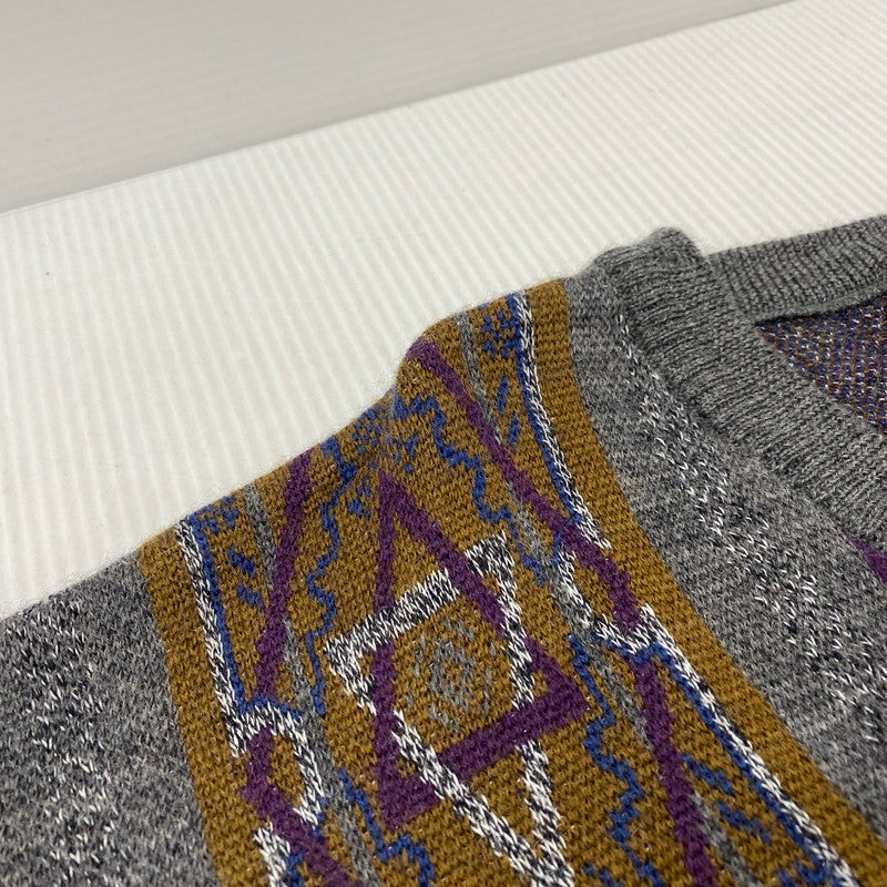 【中古品】【メンズ】 MODIGLIANI モディリアーニ 幾何学模様 V NECK WOOL KNIT ブイネック ウール ニット トップス 長袖 146-260325-cs-17-izu サイズ:L カラー:マルチ 万代Net店