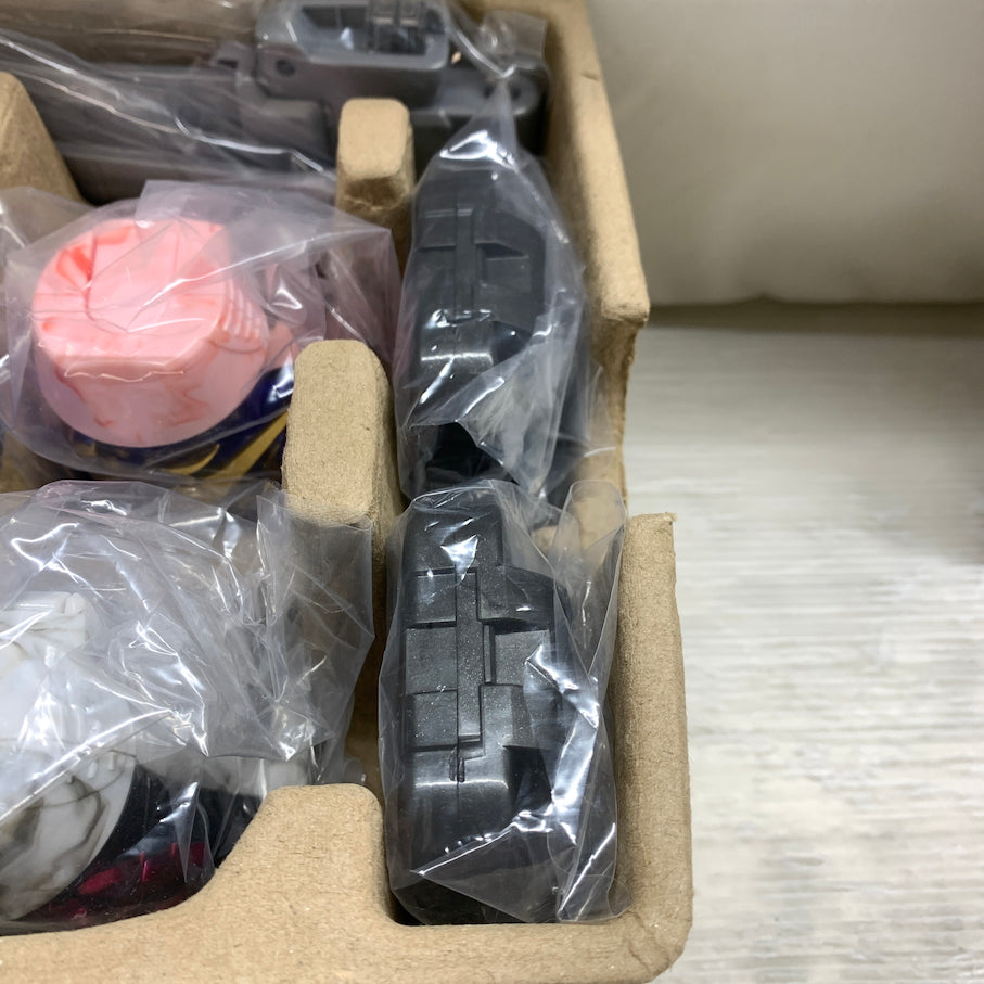 【現状渡し品】 仮面ライダーリバイス DXベイルドライバー&デストリームドライバーユニット 042-260828-MS-12-min 万代Net店