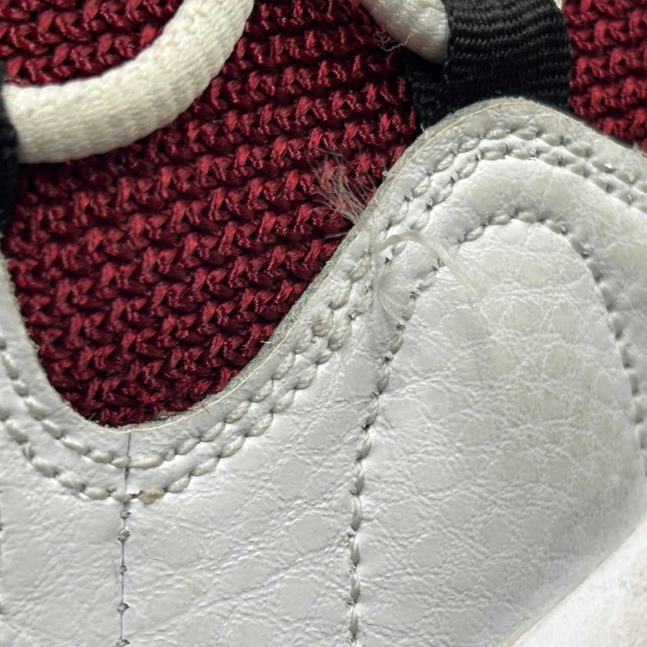 【中古品】【メンズ】 NIKE ナイキ AJ2998-100 AIR MORE MONEY エアモアマネー 靴 スニーカー シューズ 160-250725-ma-20-izu サイズ:26.5cm カラー:WHITE/BLACK-UNIVERSITY RED 万代Net店