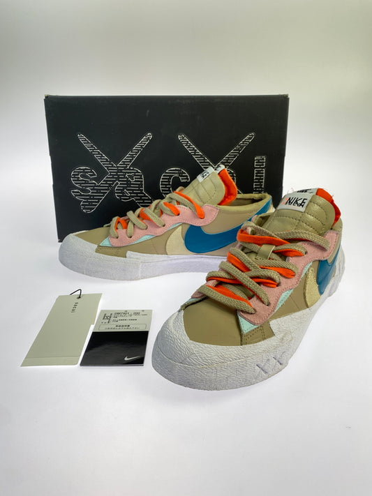 【中古品】【メンズ】 NIKE ナイキ BLAZER LOW / SAKAI /KAWS DM7901-200 ブレーザー ロー サカイ カウズ スニーカー 靴 160-260709-yn-29-min サイズ：27.0cm US9 カラー：REED/BRIGHT SPRUCE-WHITE 万代Net店