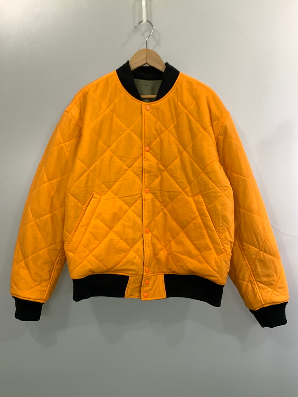 【中古品】【メンズ】 NIKE ナイキ × STUSSY REVERSIBLE VARSITY JACKET FJ9153-222 ステューシー リバーシブル バーシティ ジャケット アウター 142-260831-yn-11-min サイズ：L カラー：オリーブグリーン/オレンジ 万代Net店