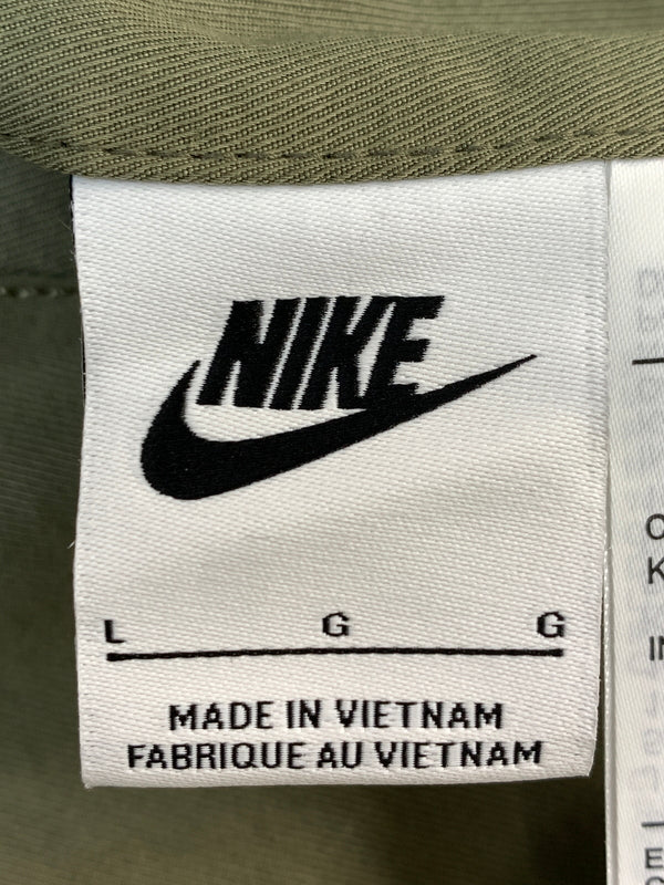 【中古品】【メンズ】 NIKE ナイキ × STUSSY REVERSIBLE VARSITY JACKET FJ9153-222 ステューシー リバーシブル バーシティ ジャケット アウター 142-260831-yn-11-min サイズ：L カラー：オリーブグリーン/オレンジ 万代Net店