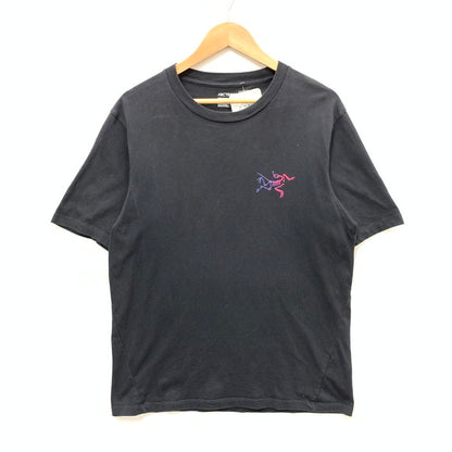 【中古品】【メンズ】 ARC'TERYX アークテリクス KRAGG COTTON LOGO SS TEE 半袖Tシャツ カットソー ブランド 古着 144-251101-gm-15-fuz サイズ：S カラー：ブラック 万代Net店