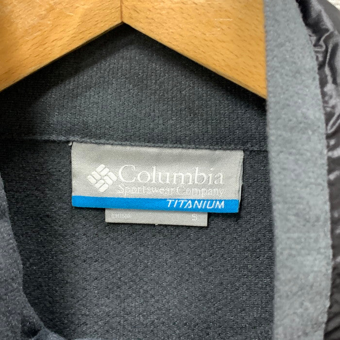 【中古品】【メンズ】 Columbia コロンビア ナイロンジャケット アウター ブランド 古着 144-251101-gm-07-fuz サイズ：S カラー：ブラック 万代Net店
