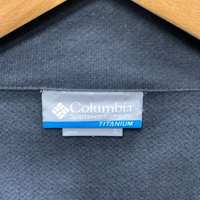 【中古品】【メンズ】 Columbia コロンビア ナイロンジャケット アウター ブランド 古着 144-251101-gm-07-fuz サイズ：S カラー：ブラック 万代Net店