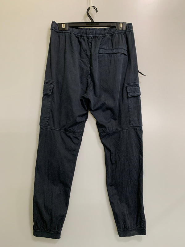 【中古品】【メンズ】 STONE ISLAND ストーンアイランド 771531314 ガーメントダイ コットンウール ストレッチ サテン カーゴパンツ ボトムス 152-260424-jt-31-min サイズ：W34 カラー：ネイビー 万代Net店