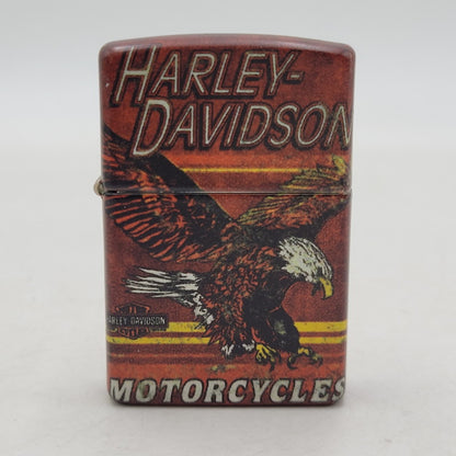 【中古美品】【メンズ/レディース】 ZIPPO ジッポ × HARLEY-DAVIDSON ハーレーダビッドソン DESIGN OIL LIGHTER 白頭鷲 オイルライター 喫煙具 206-250921-as-07-izu カラー：レッド系 万代Net店
