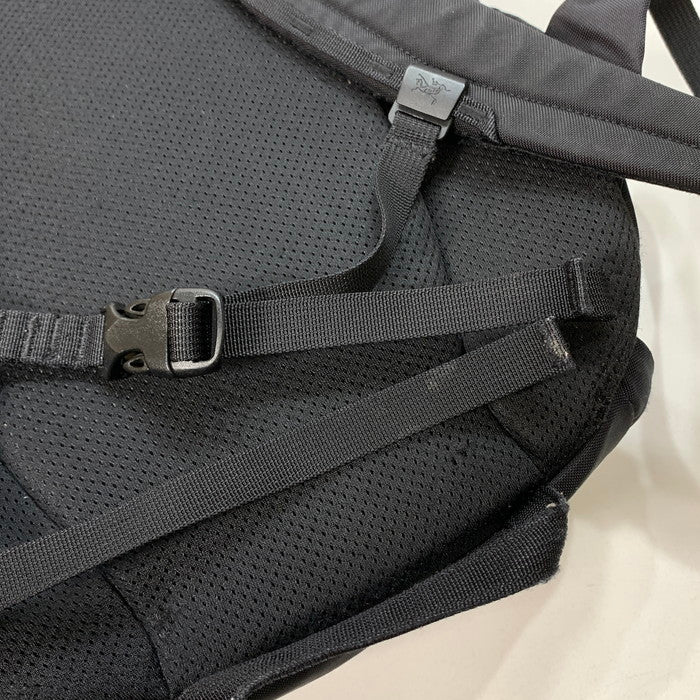 【中古品】【メンズ】 ARC'TERYX アークテリクス 14336 SEBRING 25 バックパック リュック ブランド カバン 188-251221-gm-29-fuz カラー：ブラック イエロー 万代Net店