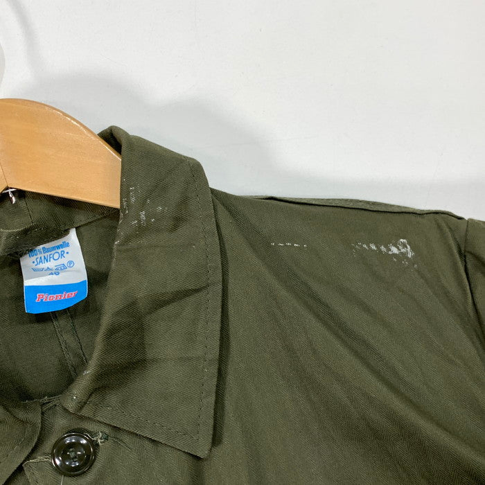 【中古品】【メンズ】 ユーロミリタリージャケット アウター 古着 USED 145-260404-gm-17-fuz サイズ：48 カラー：オリーブ 万代Net店