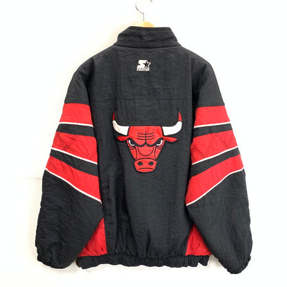【中古品】【メンズ】 STARTER NBA CHICAGO BULLS アノラックプルオーバージャケット 90s シカゴ・ブルズ ブランド 古着 142-260404-gm-20-fuz サイズ：XL カラー：ブラック レッド 万代Net店