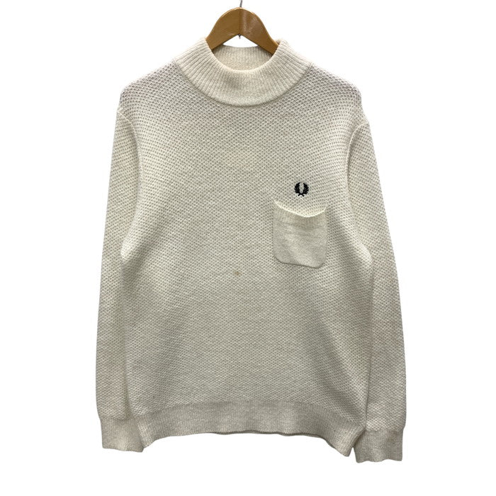 【中古品】【メンズ】 FRED PERRY フレッドペリー PIQUE KNIT JUMPER ニット セーター トップス ブランド 古着 140-250921-gm-24-fuz サイズ：M カラー：ホワイト 万代Net店