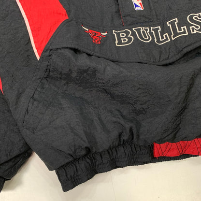 【中古品】【メンズ】 STARTER NBA CHICAGO BULLS アノラックプルオーバージャケット 90s シカゴ・ブルズ ブランド 古着 142-260404-gm-20-fuz サイズ：XL カラー：ブラック レッド 万代Net店